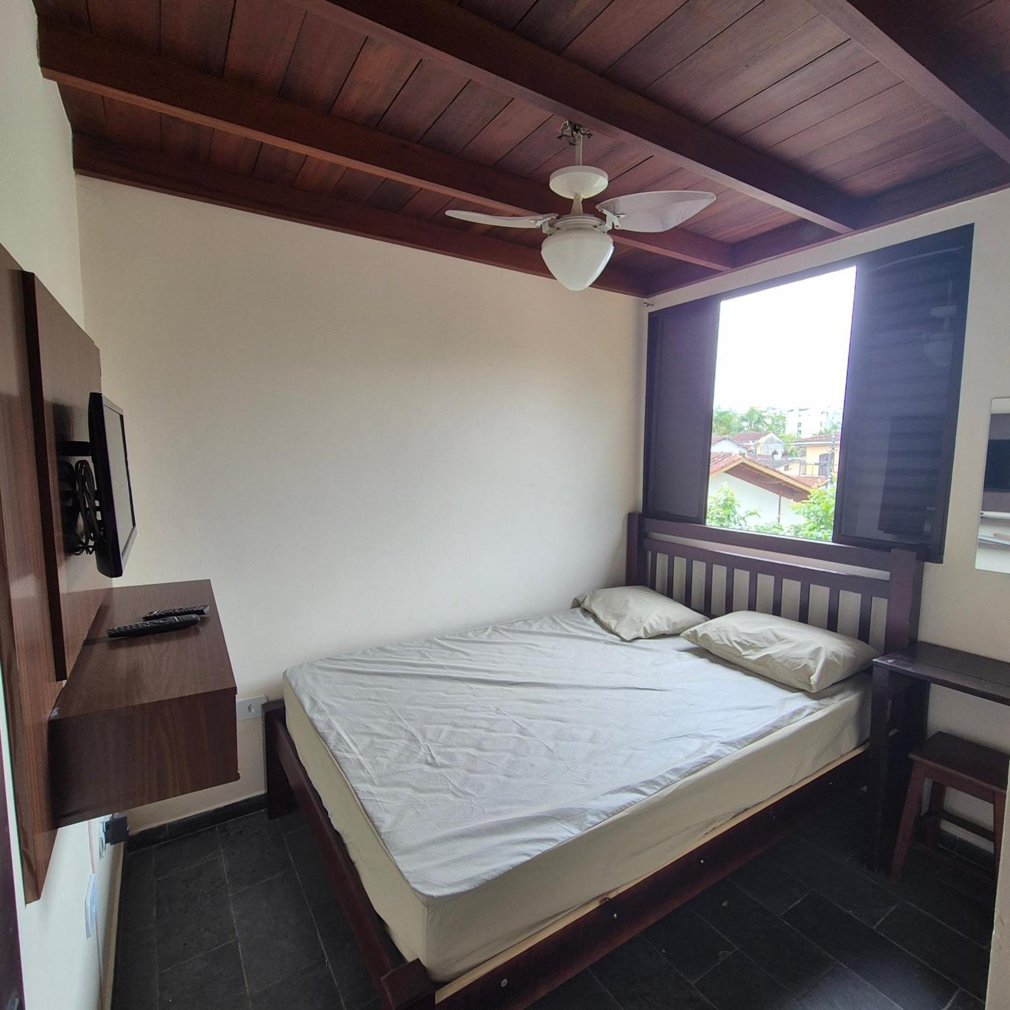 Casa 7 Em Ubatuba No Centro Condominio Com Piscina E Churrasqueira Buitenkant foto